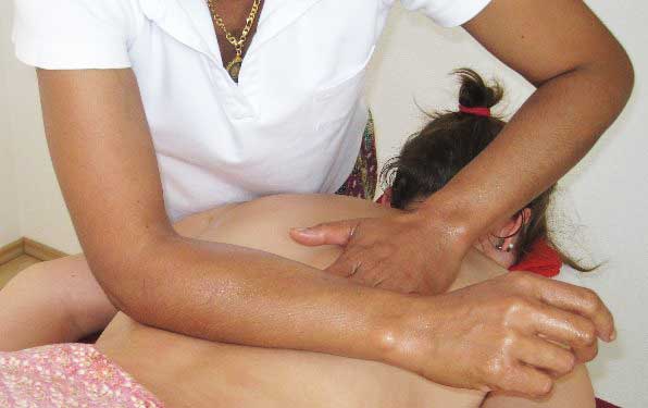 Lomi Lomi Nui Massage